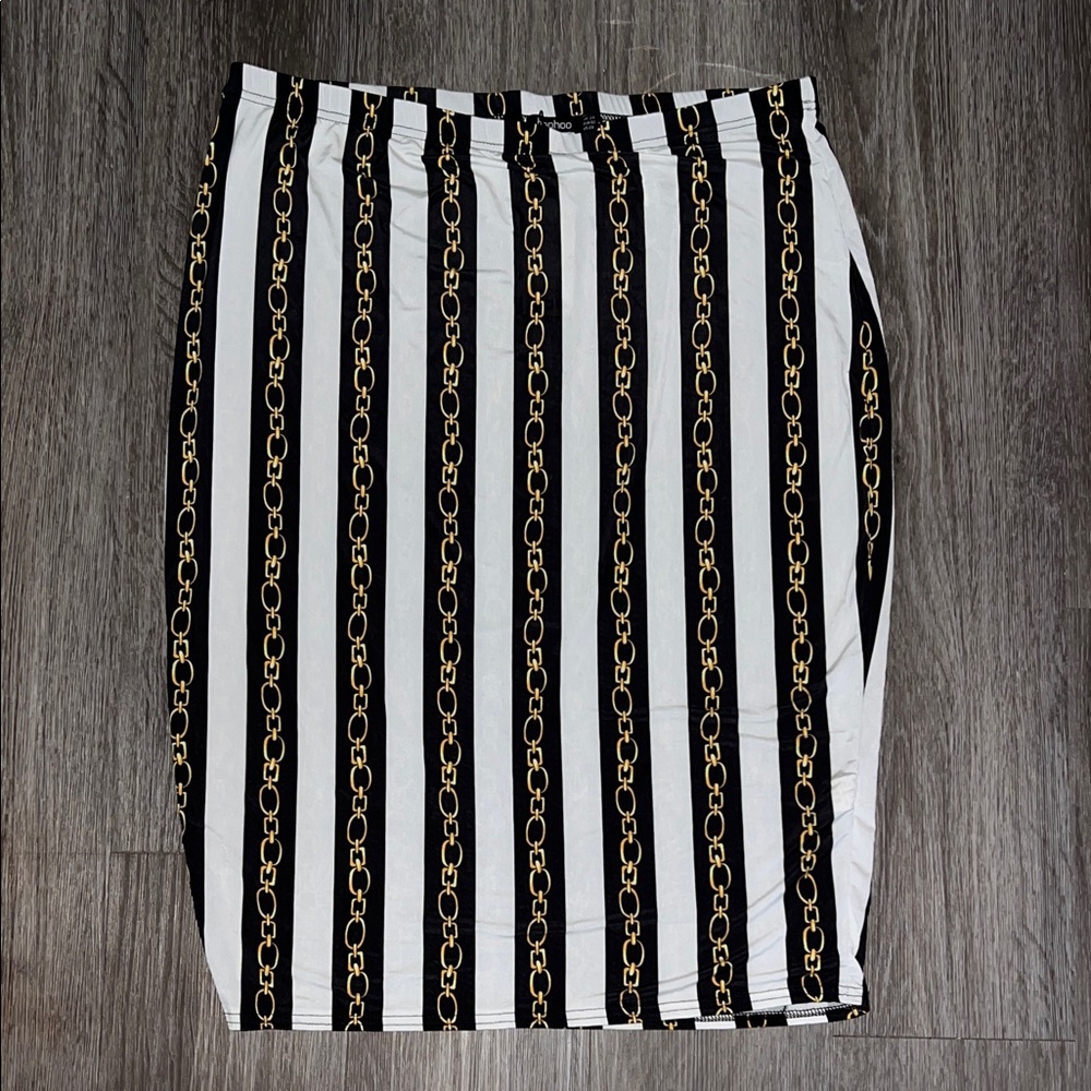 Boohoo Black and White Chain Pencil Skirt